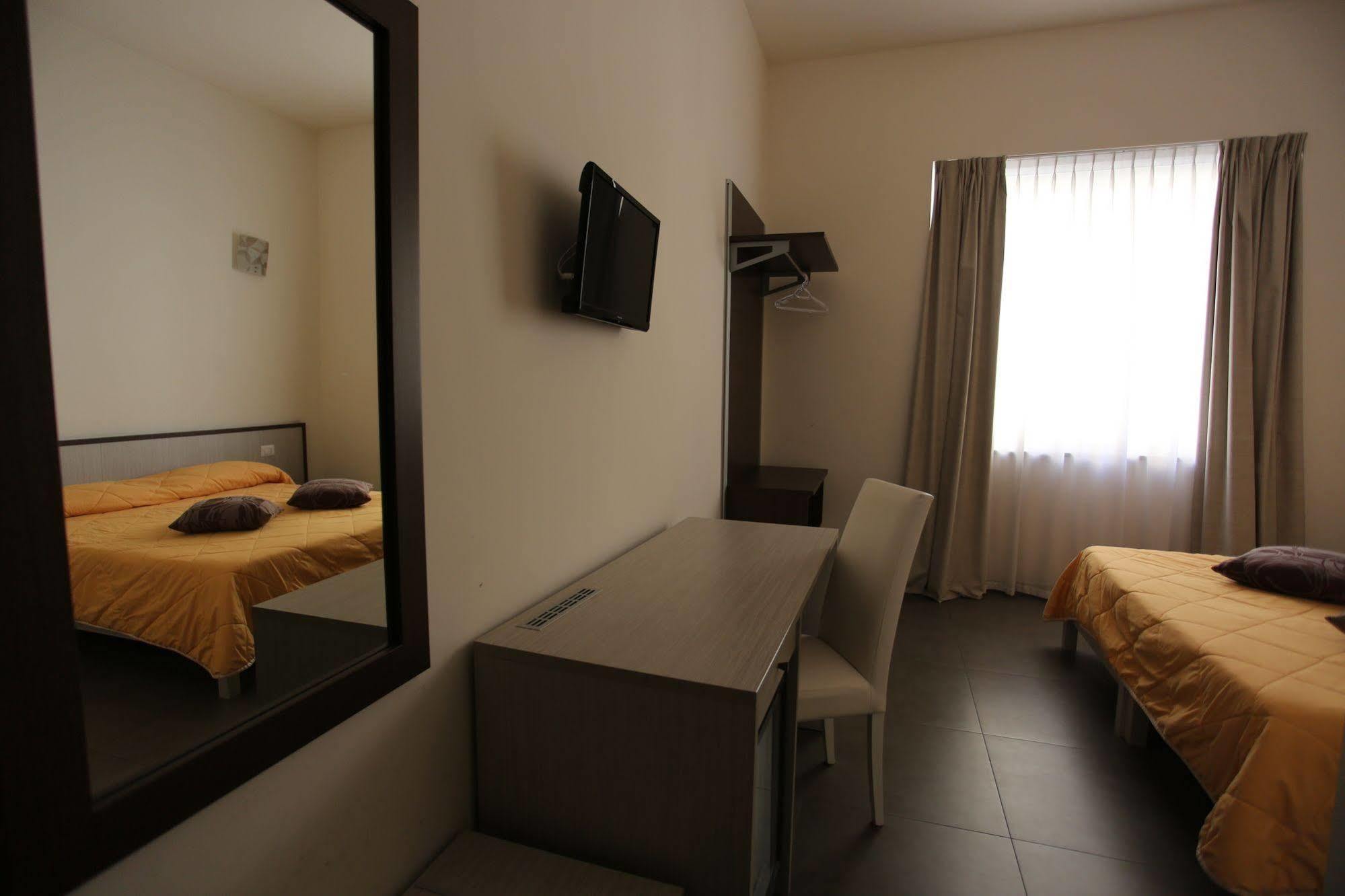 Hotel Eubea Ρέτζιο ντι Καλάμπρια Εξωτερικό φωτογραφία