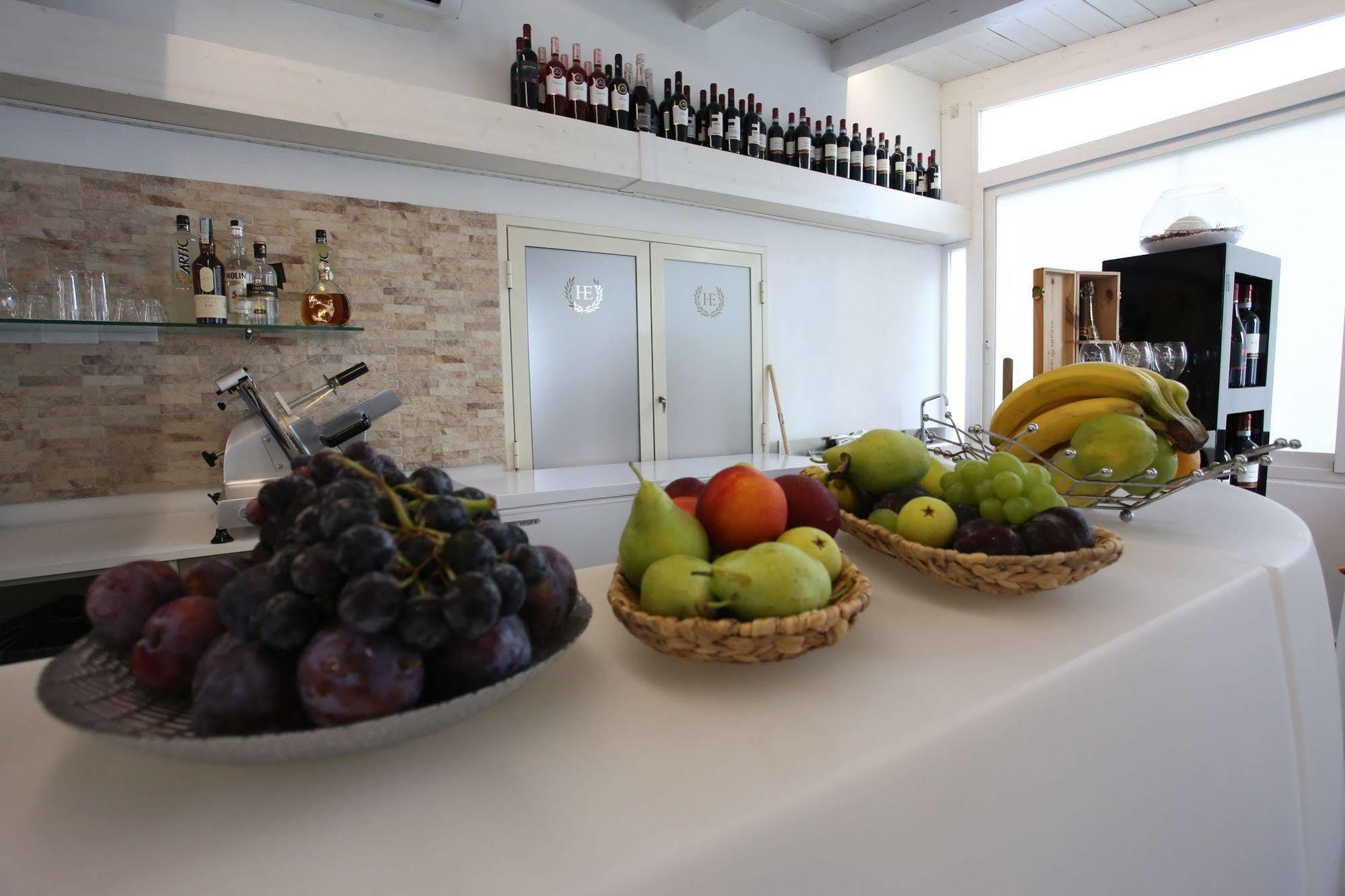 Hotel Eubea Ρέτζιο ντι Καλάμπρια Εξωτερικό φωτογραφία